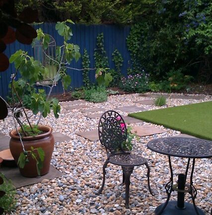 Artificial turf and gravel garden - Holley Designs | Professional ...